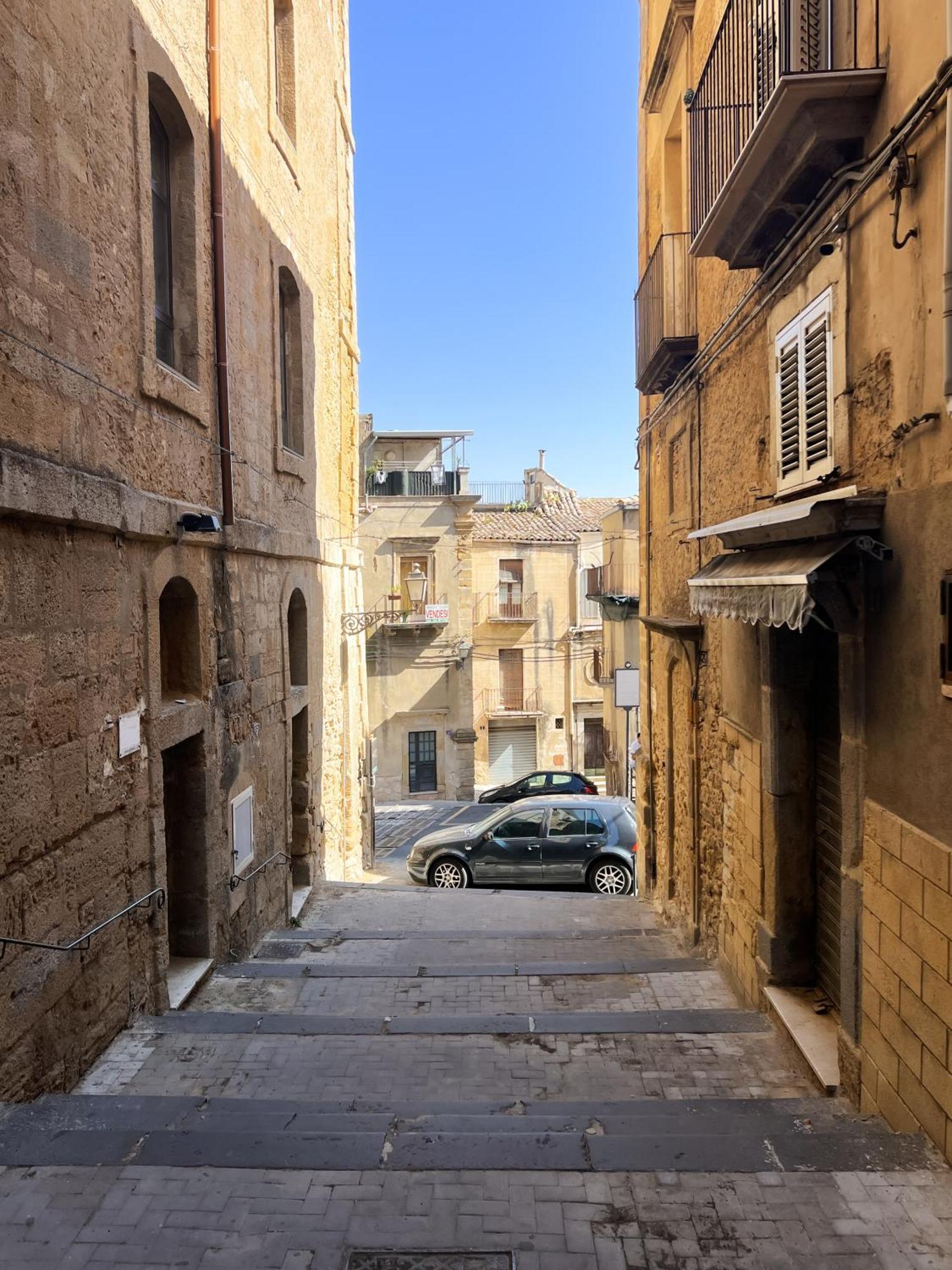 Al Centro Storico Bed and Breakfast Caltagirone Buitenkant foto