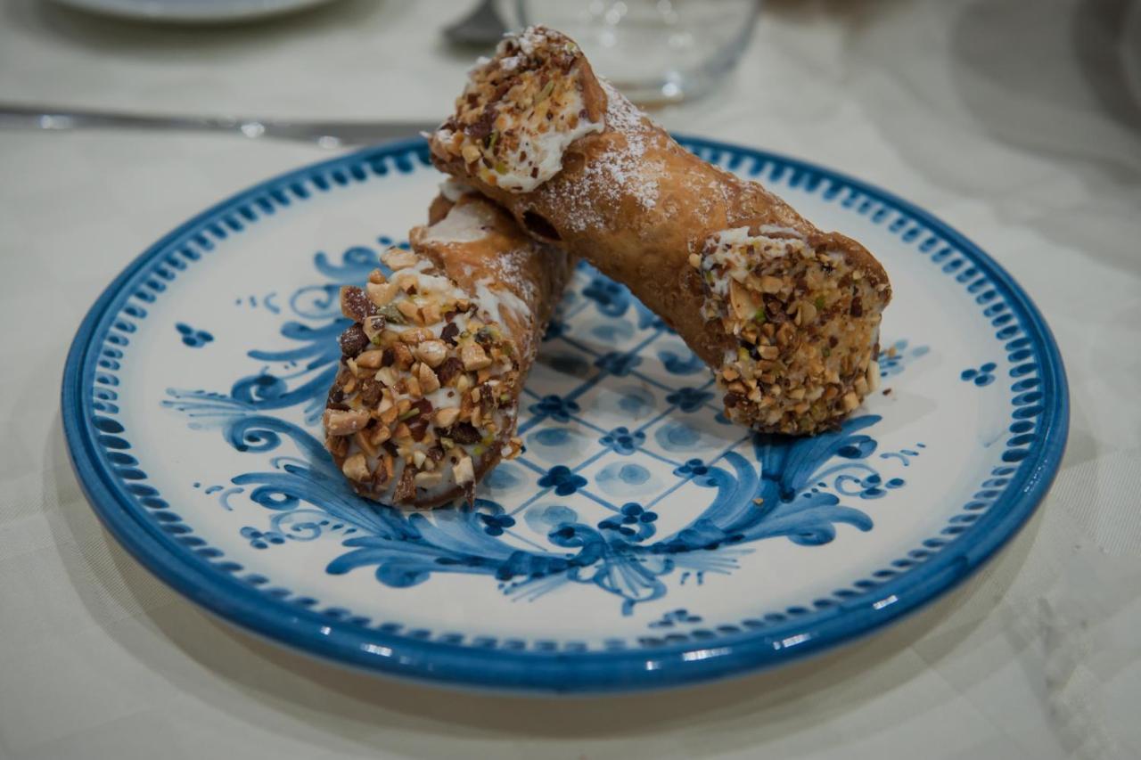 Al Centro Storico Bed and Breakfast Caltagirone Buitenkant foto